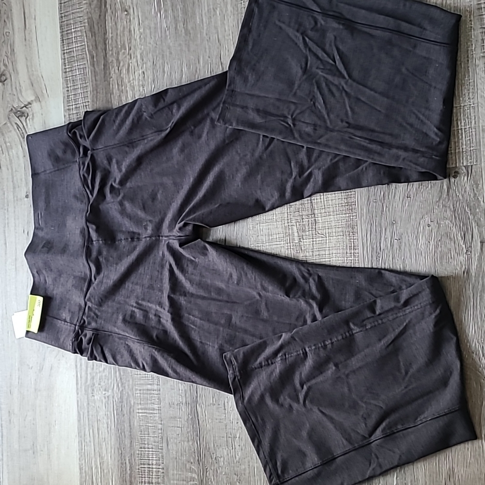NWT Ultra high rise flare yoga pants